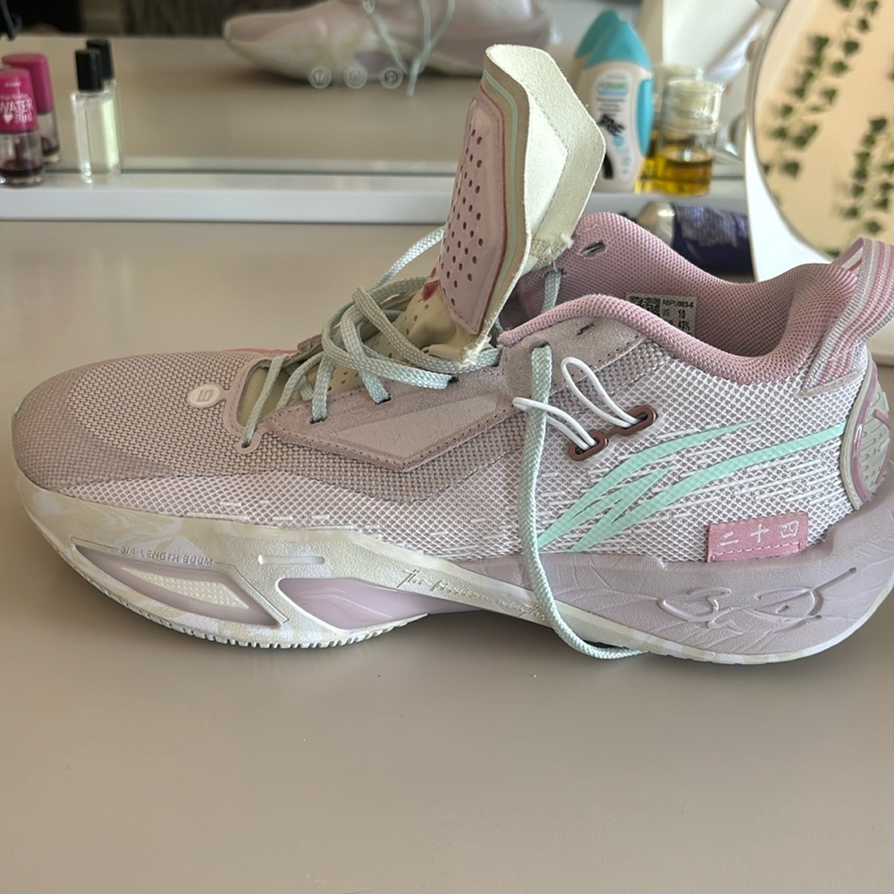 Li-Ning Wade Fisson 9 ‘Spring Equinox’